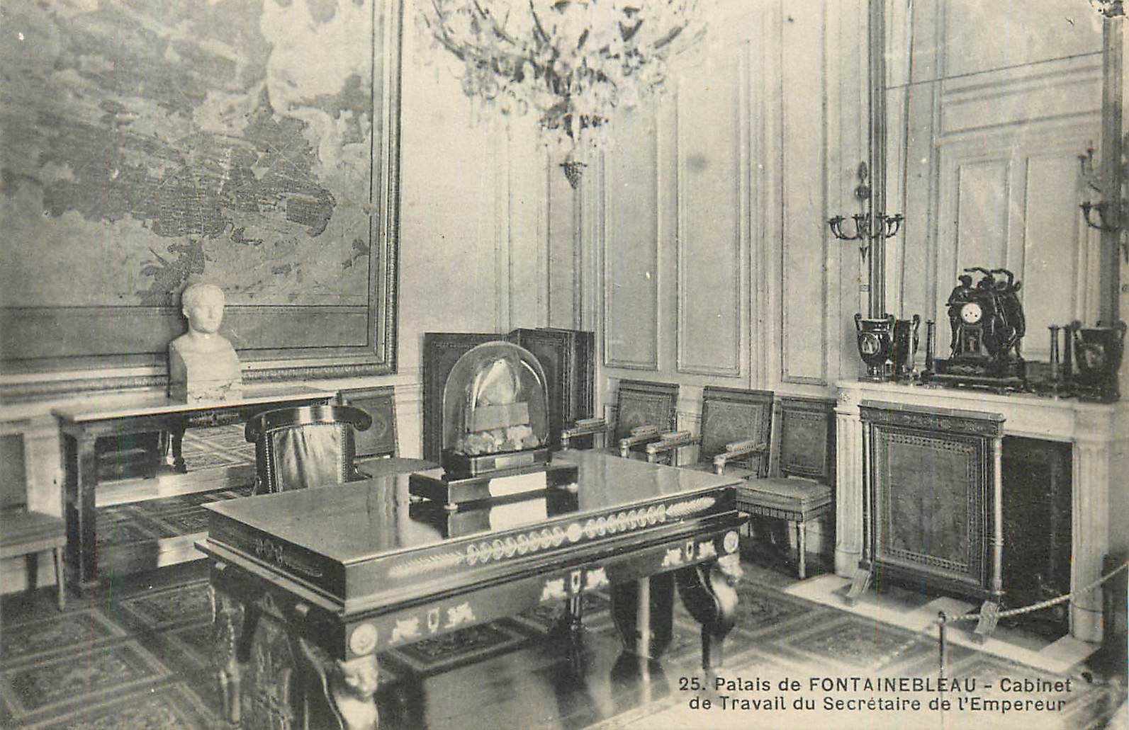 Schloss FONTAINEBLEAU - Cabinet de Travail des Sekretärs des Kaisers